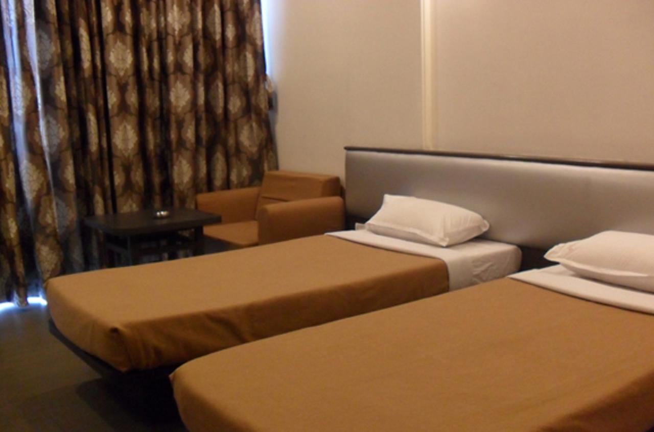 Royal Hills Hotel Bapane Buitenkant foto